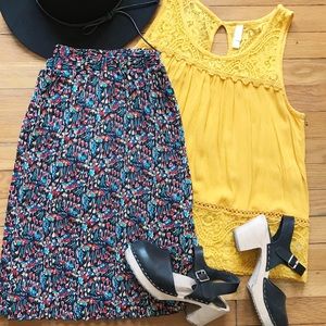 ANTHRO • visionary pleated skirt 🌷